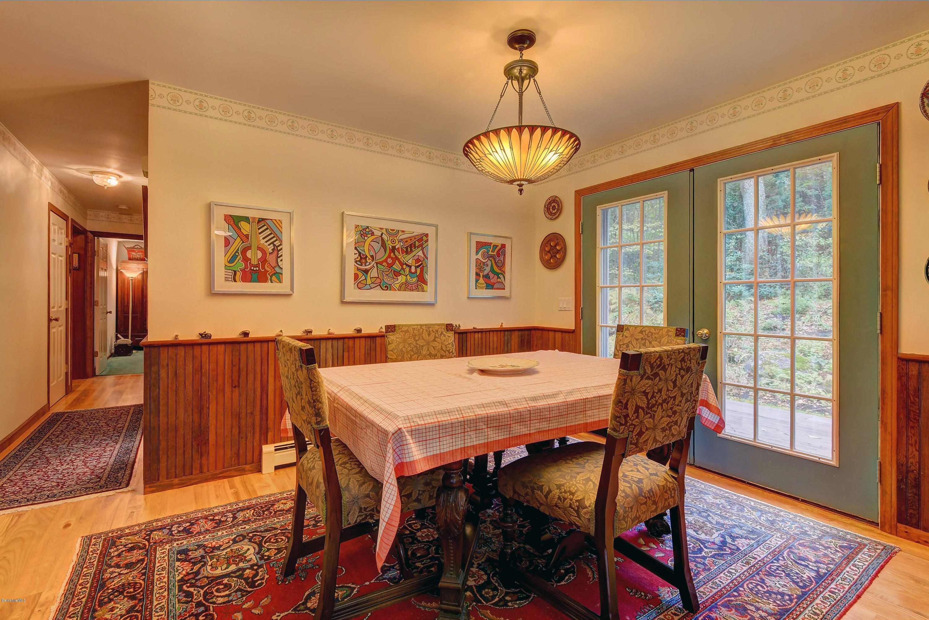 320 Hulett Hill Road Sheffield, MA 01257 - Photo 6 of 30 2105 Dining Area