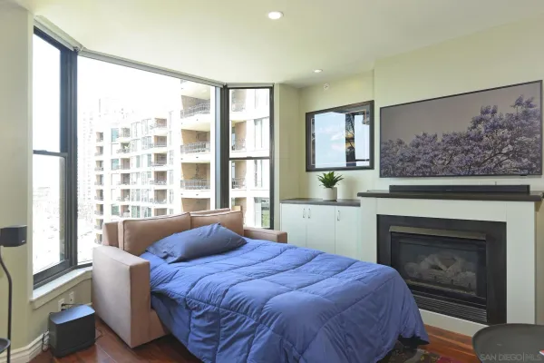 $4,795 | 500 West Harbor Drive, Unit 1020, San Diego, CA 92101