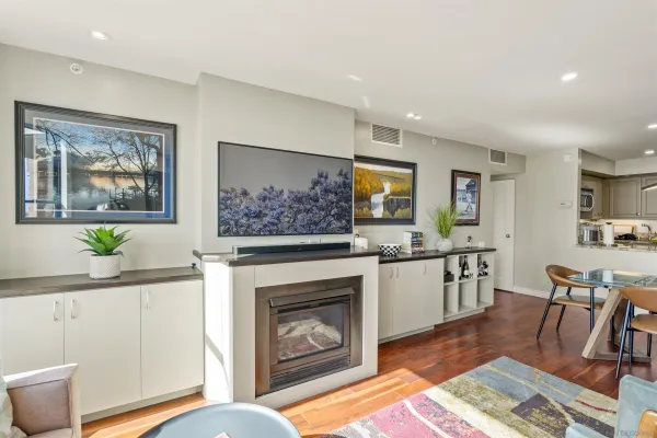 $4,795 | 500 West Harbor Drive, Unit 1020, San Diego, CA 92101