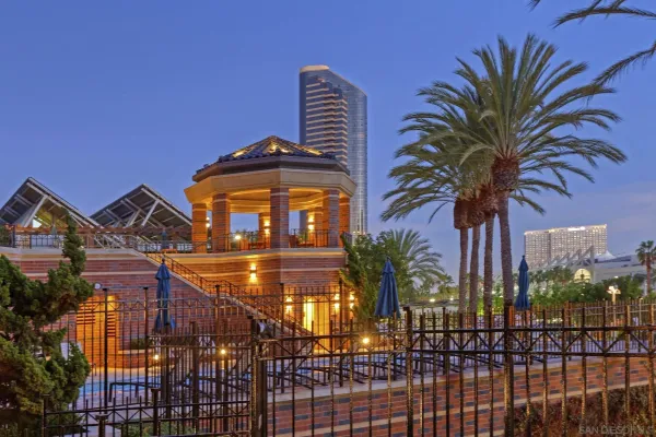 $4,795 | 500 West Harbor Drive, Unit 1020, San Diego, CA 92101