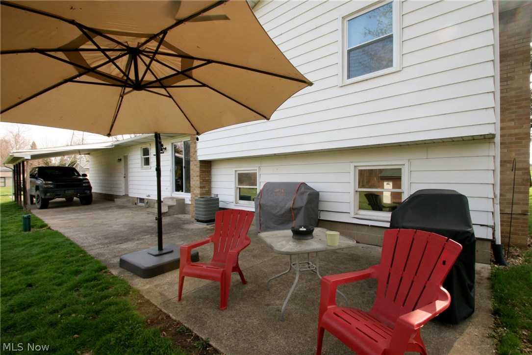 2284 Pickle Road Akron, OH 44312 - Photo 32 of 35
