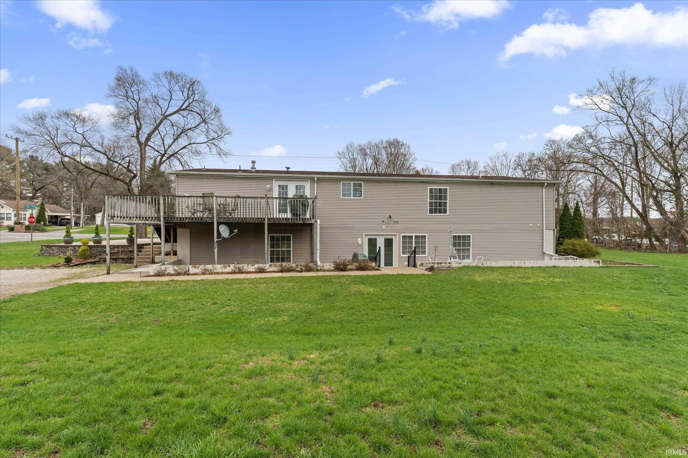 52115 Hollyhock Road South Bend, IN 46637 - Photo 3 of 34