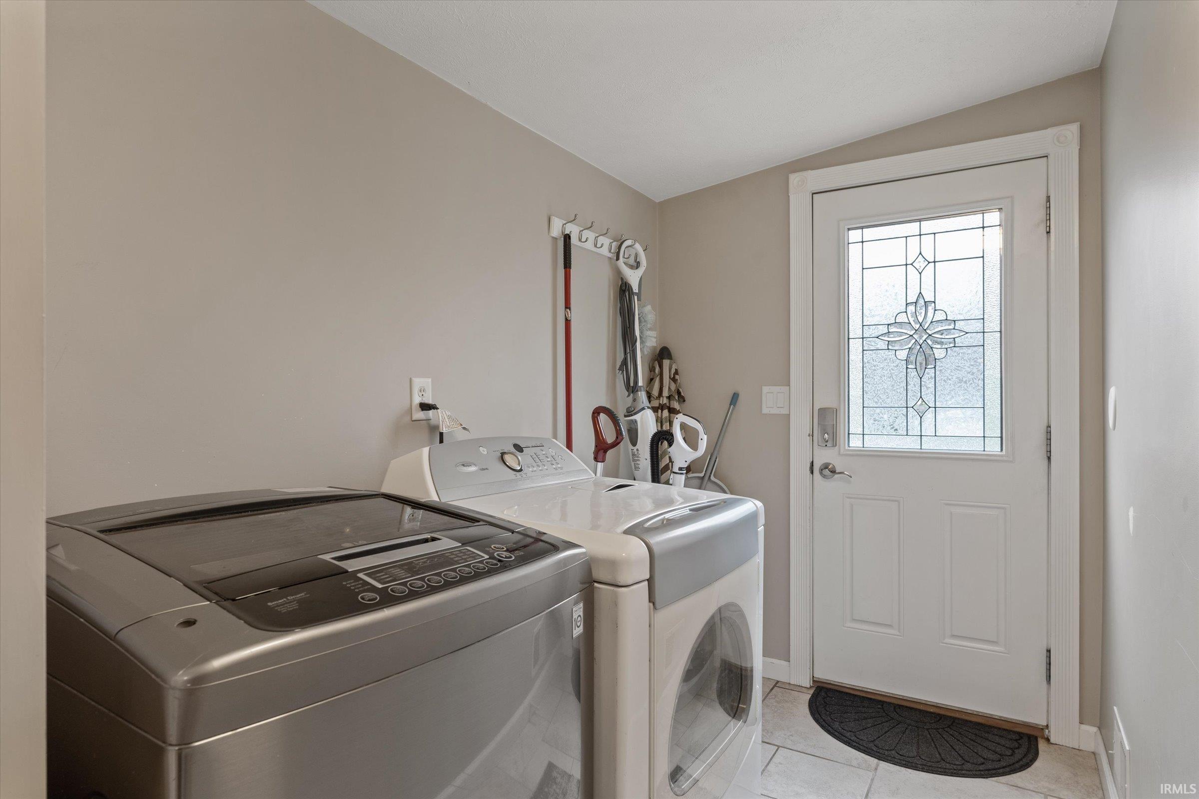 52115 Hollyhock Road South Bend, IN 46637 - Photo 8 of 34