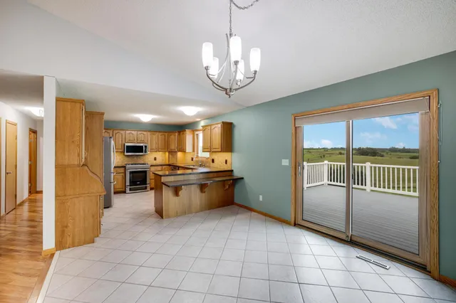 $715,000 | 66182 310th Avenue, Lake City, MN 55041