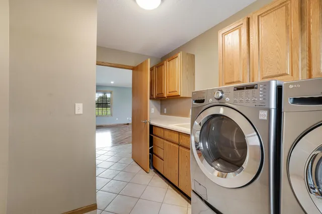 $715,000 | 66182 310th Avenue, Lake City, MN 55041