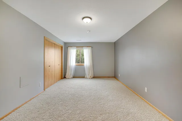 $715,000 | 66182 310th Avenue, Lake City, MN 55041