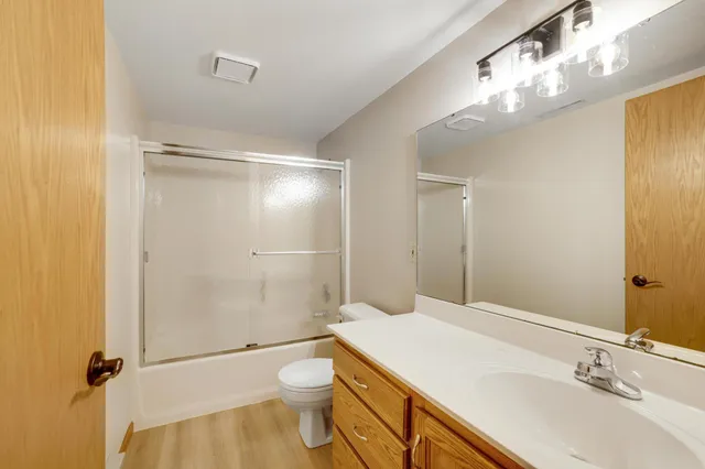 $715,000 | 66182 310th Avenue, Lake City, MN 55041