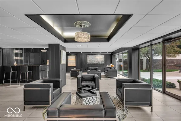 $549,000 | 4000 North Meridian Street, Unit 11DE, Indianapolis, IN 46208