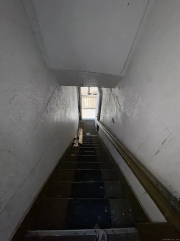 a view of empty room with window