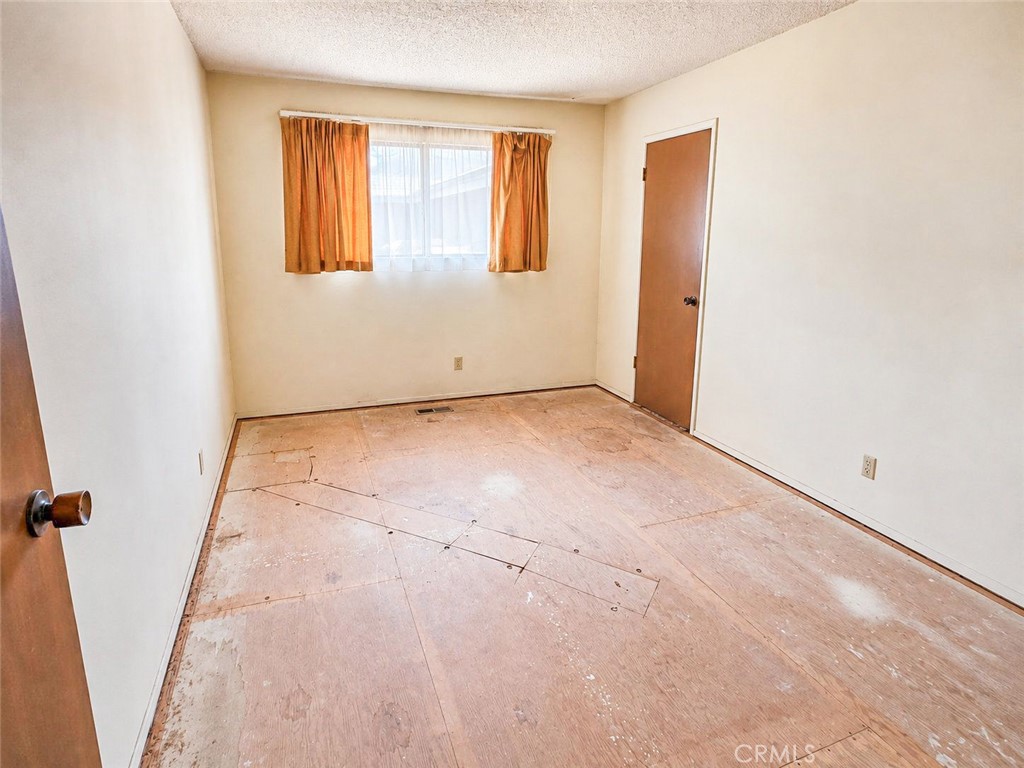 146 West Hanford Armona Road Lemoore, CA 93245 - Photo 9 of 15 Gallery Image 9