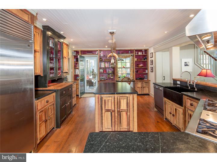 1135 Parson Curry Road Malvern, PA 19355 - Photo 15 of 25 Kitchen