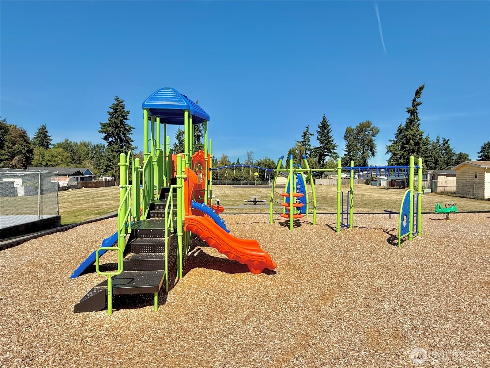 3001 South 288th Street, Unit 343 Federal Way, WA 98003 - Photo 31 of 37 a view of a park with slide