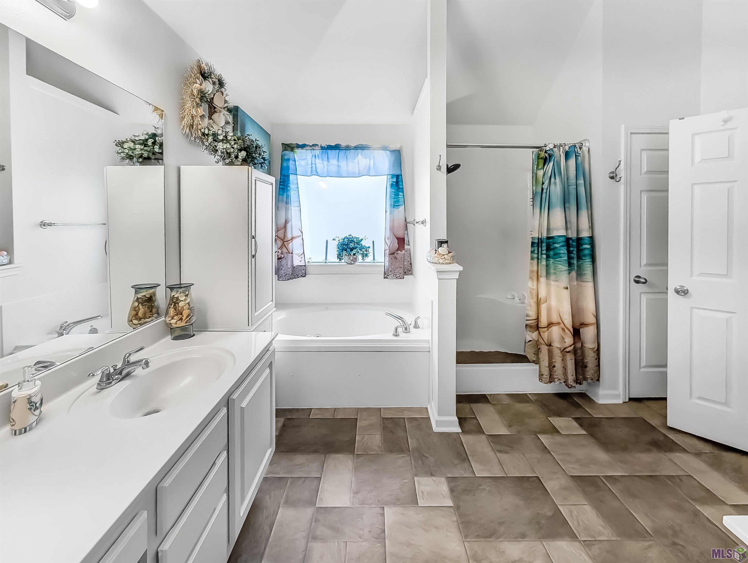 10151 Sandhill Court Baton Rouge, LA 70809 - Photo 19 of 37