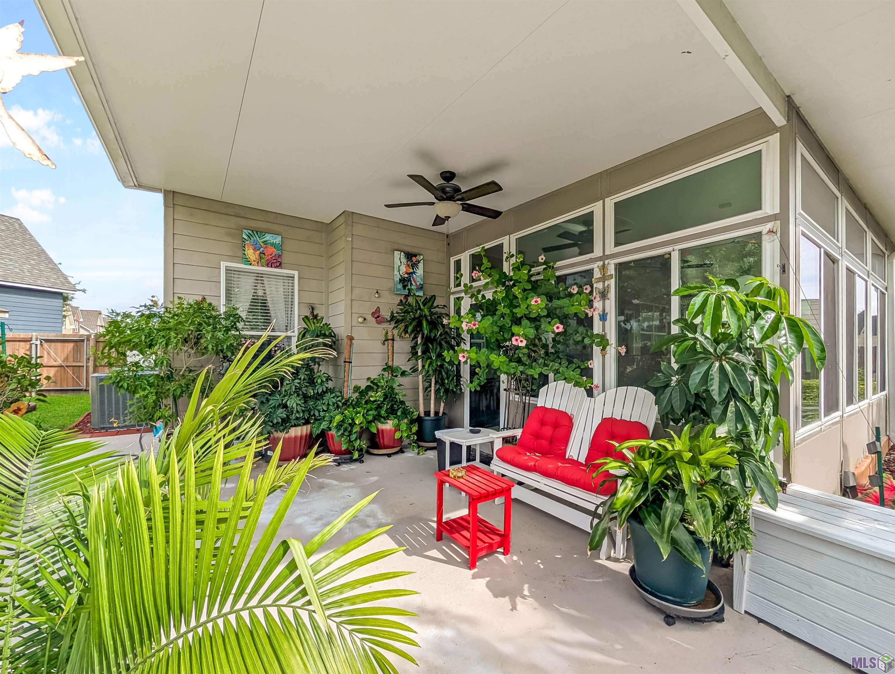 10151 Sandhill Court Baton Rouge, LA 70809 - Photo 2 of 37