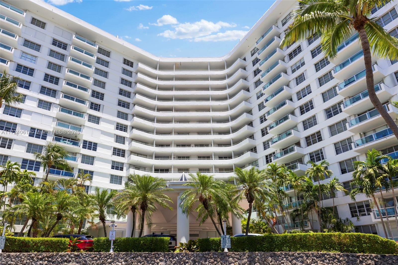 5151 Collins Avenue, Unit 1722 Miami Beach, FL 33140 - Photo 15 of 26