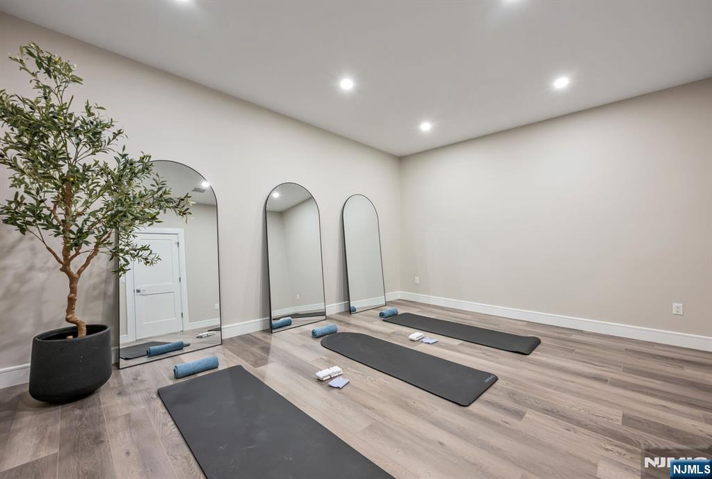 520 Clinton Avenue Wyckoff, NJ 07481 - Photo 45 of 50
