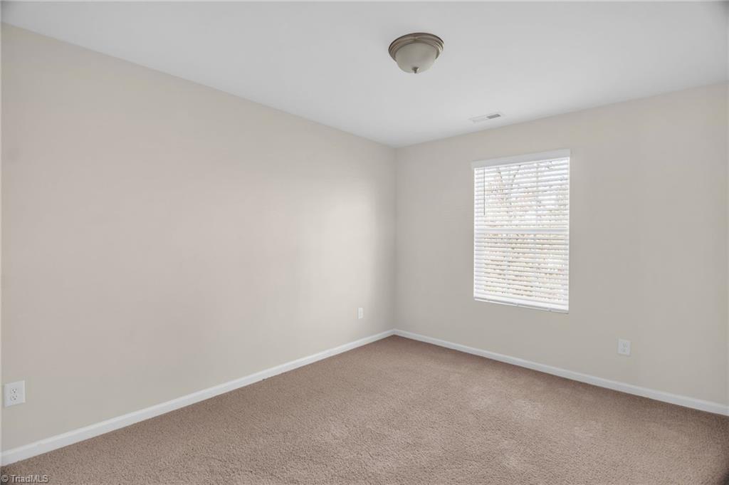 3859 Copperfield Court High Point, NC 27282 - Photo 18 of 27