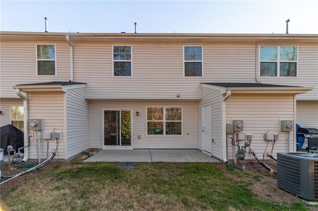 3859 Copperfield Court High Point, NC 27282 - Photo 26 of 27