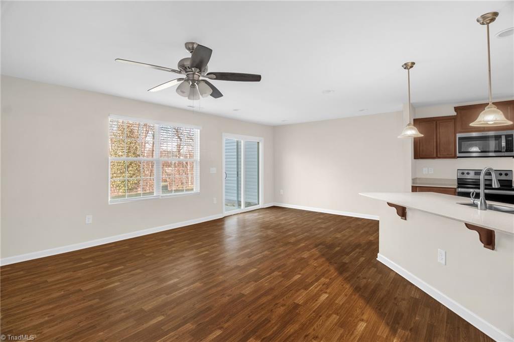 3859 Copperfield Court High Point, NC 27282 - Photo 7 of 27