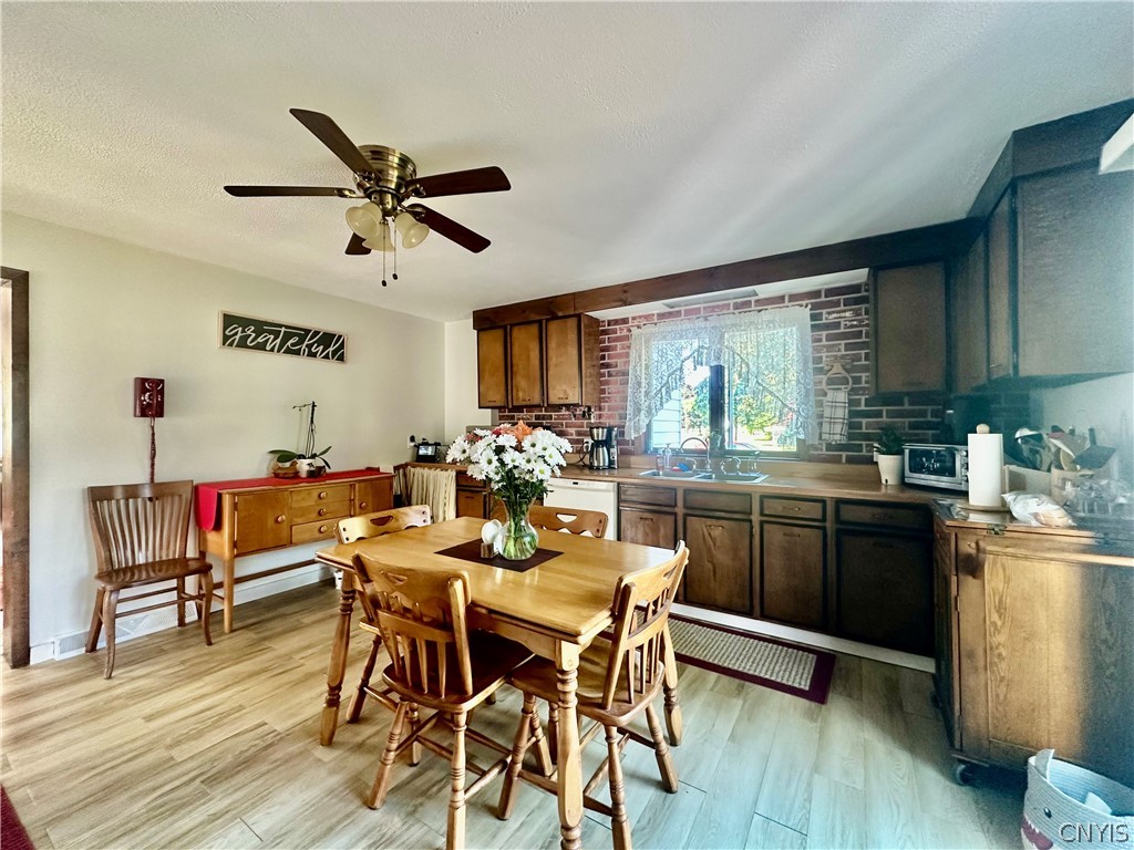 6368 Lakeshore Road Cicero, NY 13039 - Photo 9 of 18