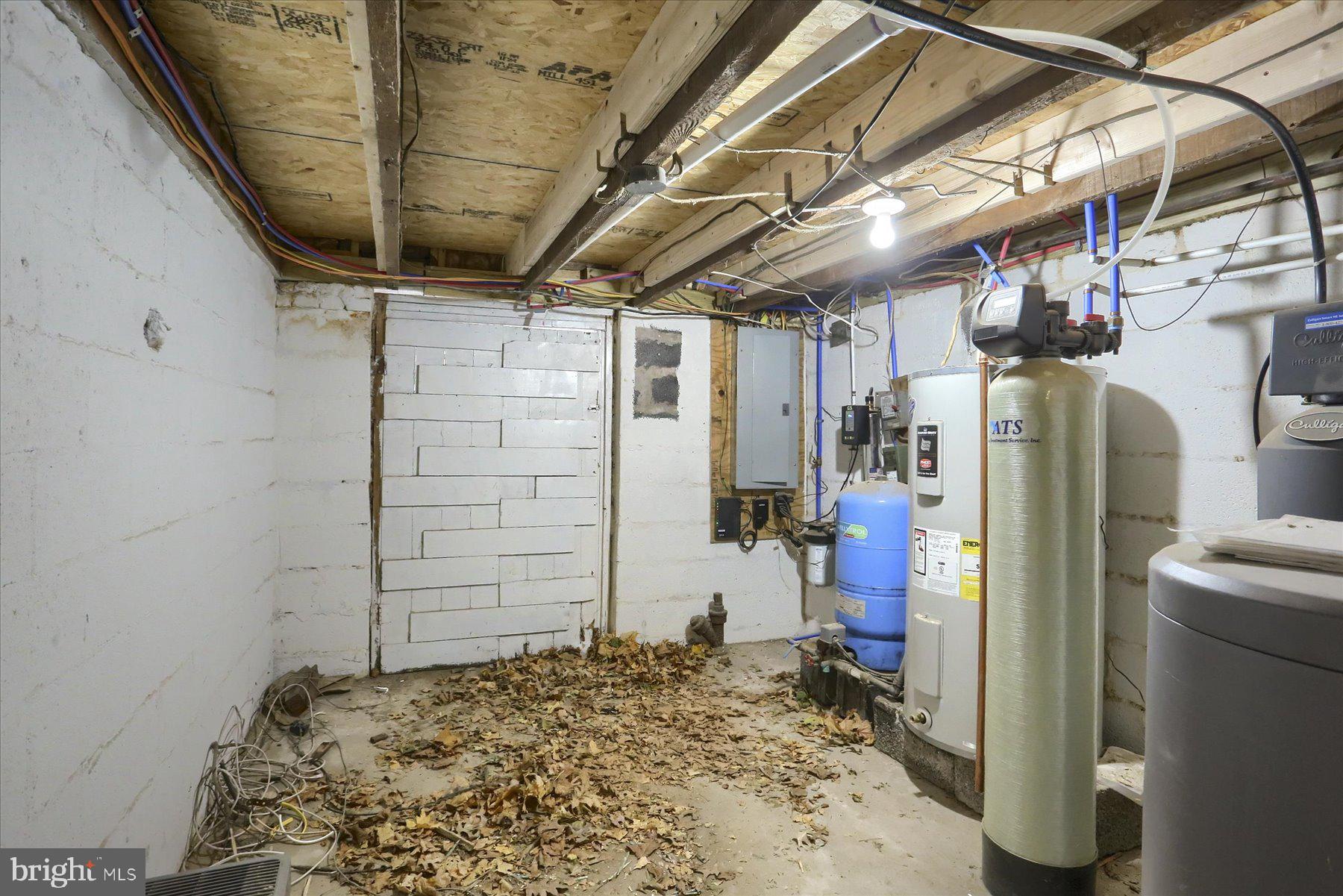 801 North Mountain Road Harrisburg, PA 17112 - Photo 26 of 32 a view of storage and utility room