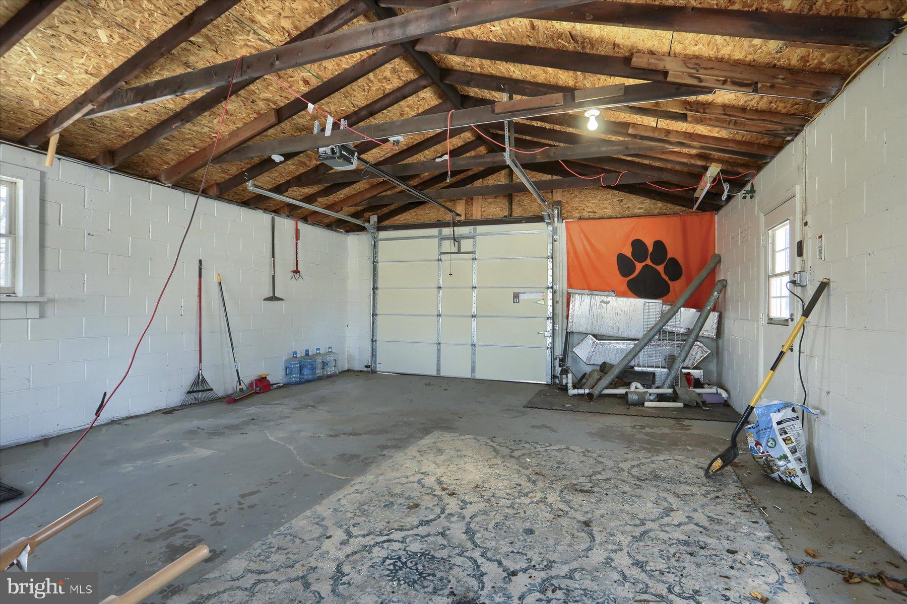 801 North Mountain Road Harrisburg, PA 17112 - Photo 31 of 32 a view of garage