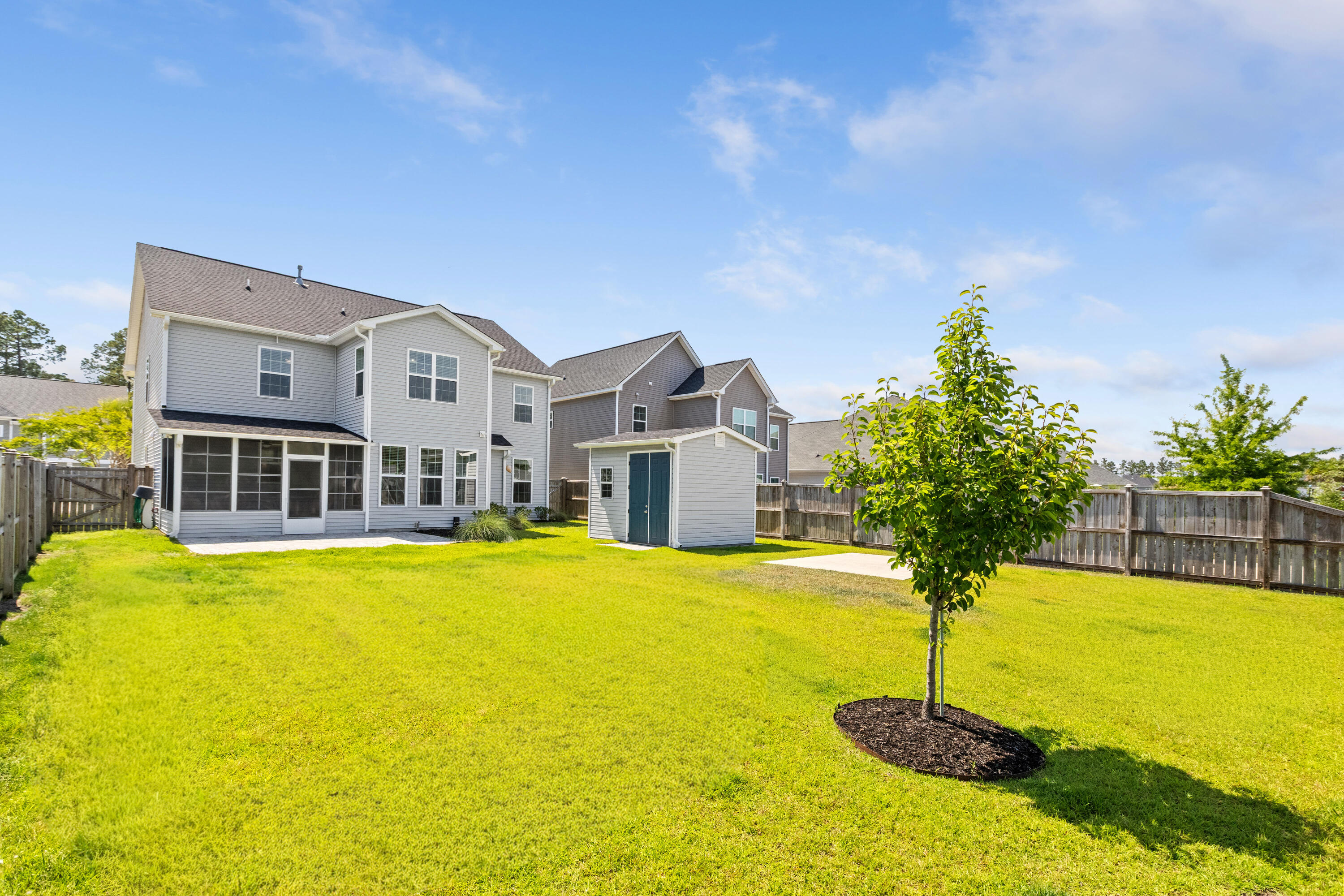 242 Saxony Loop Summerville, SC 29486 - Photo 39 of 44 242SaxonyLoop-CasaVerdeMediaLLC57