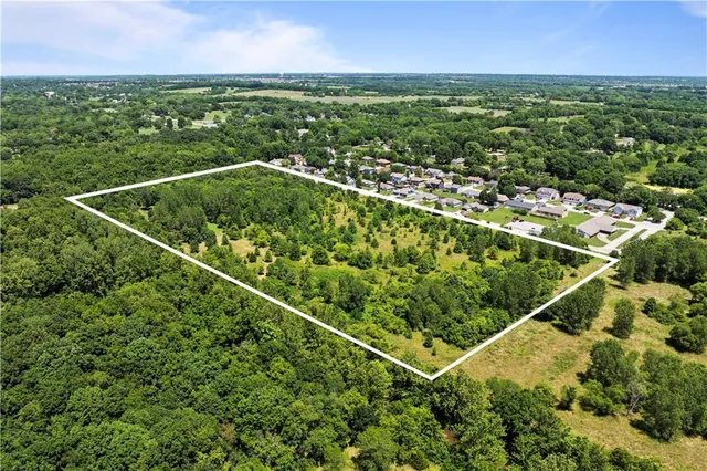 $145,000 | Lot 2 Oak Street, Belton, MO 64012