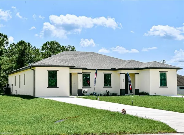 $1,900 | 243 Pennfield Street, Lehigh Acres, FL 33974