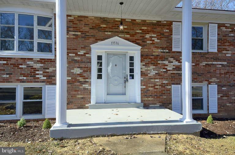 13536 Delaney Road Woodbridge, VA 22193 - Photo 2 of 25 Exterior (Front)