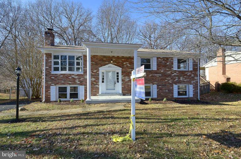 13536 Delaney Road Woodbridge, VA 22193 - Photo 21 of 25 Exterior (Front)