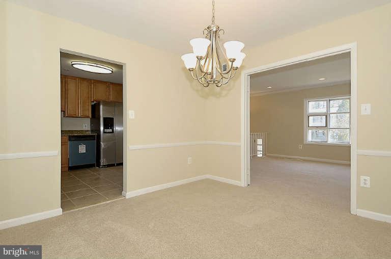 13536 Delaney Road Woodbridge, VA 22193 - Photo 6 of 25 Dining Room