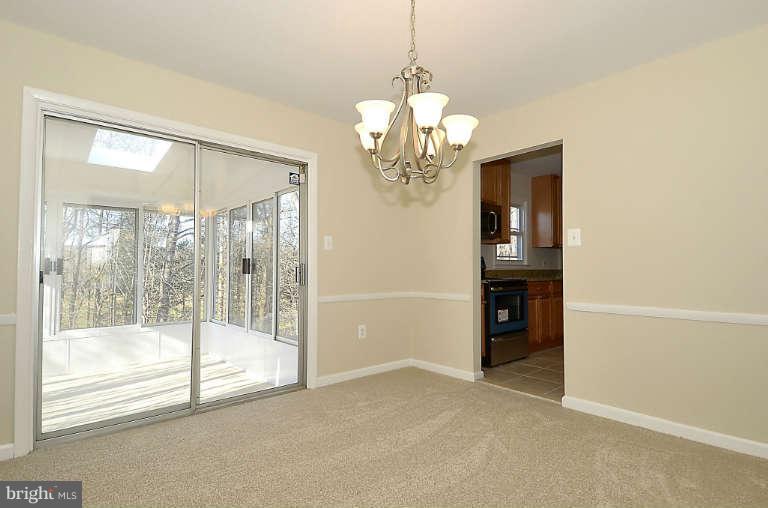 13536 Delaney Road Woodbridge, VA 22193 - Photo 7 of 25 Dining Room