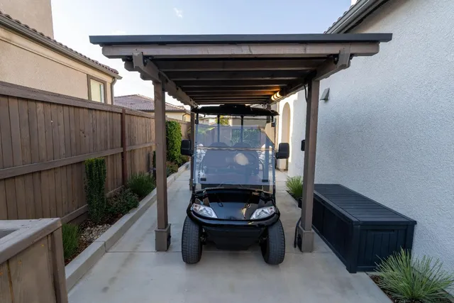 $549,950 | 748 Ridgebank Avenue, Madera, CA 93636