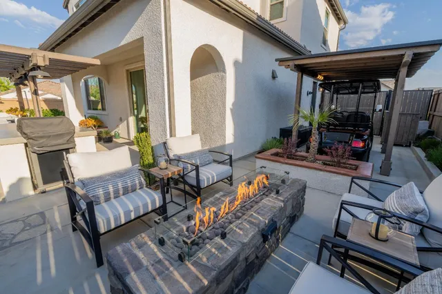 $549,950 | 748 Ridgebank Avenue, Madera, CA 93636