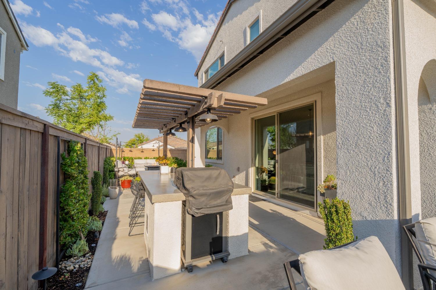 748 Ridgebank Avenue Madera, CA 93636 - Photo 23 of 82