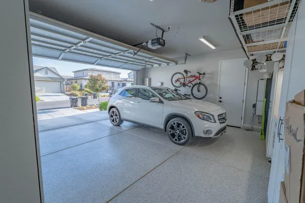 $549,950 | 748 Ridgebank Avenue, Madera, CA 93636