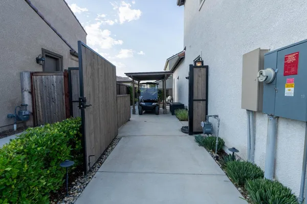 $549,950 | 748 Ridgebank Avenue, Madera, CA 93636