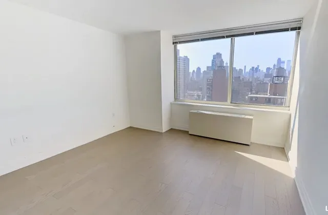 $6,832 | 240 East 86th Street, Unit 23B | Upper East Side