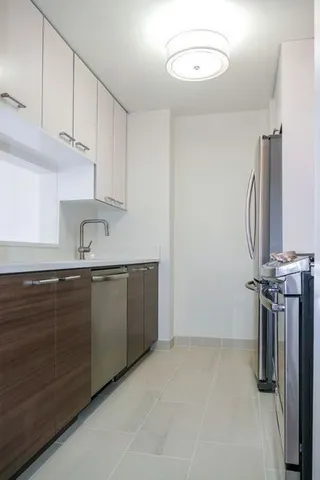 $6,832 | 240 East 86th Street, Unit 23B | Upper East Side