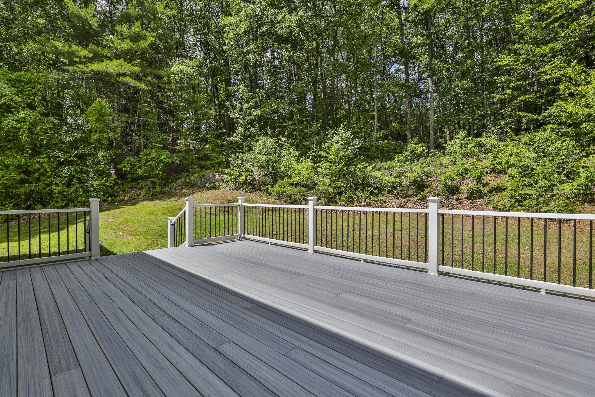 15 Castle Hill Road Pelham, NH 03076 - Photo 11 of 47