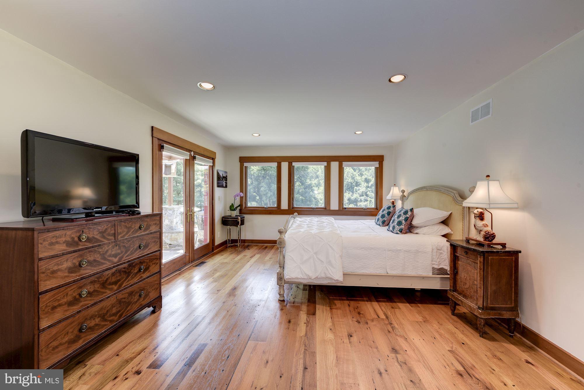 13329 Query Mill Road North Potomac, MD 20878 - Photo 22 of 47 Gallery Image 22
