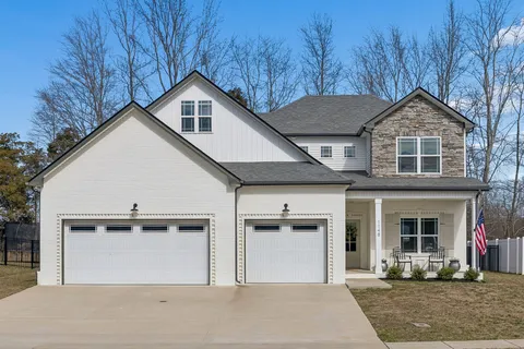 $580,000 | 1148 Chagford Drive, Clarksville, TN 37043