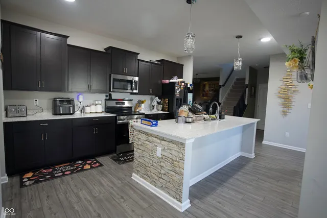 $430,000 | 379 Oakswept Way, Greenfield, IN 46140