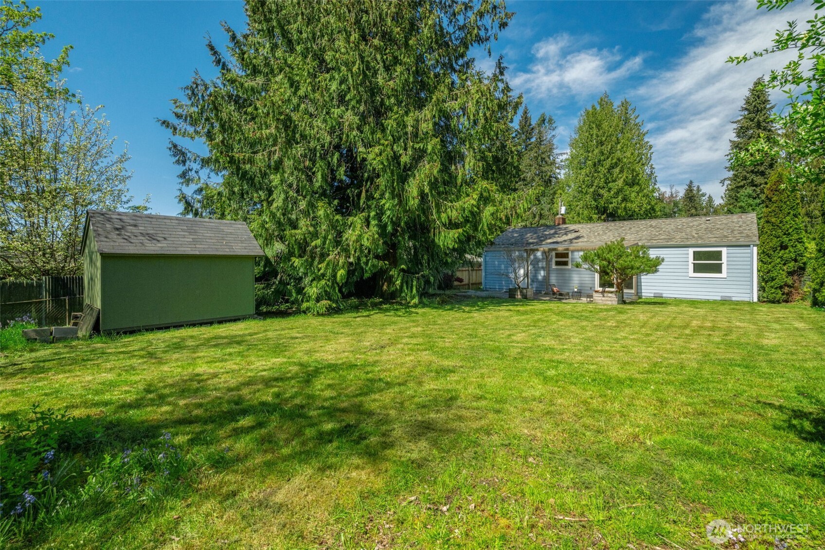 1557 Northeast 171st Street Shoreline, WA 98155 - Photo 26 of 27