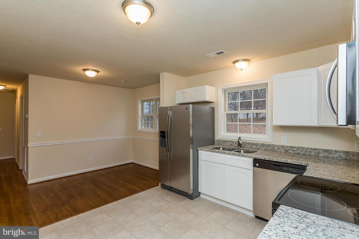 13424 Rixeyville Road Culpeper, VA 22701 - Photo 11 of 30 Kitchen