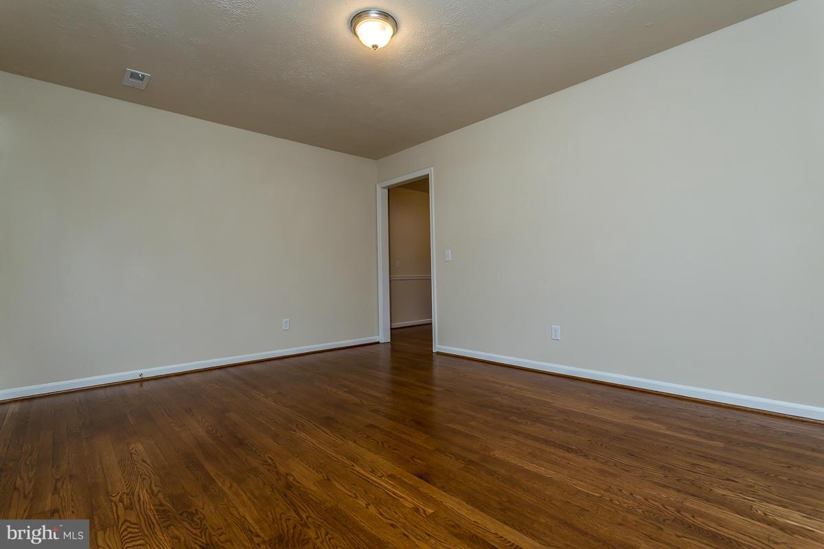 13424 Rixeyville Road Culpeper, VA 22701 - Photo 6 of 30 Living Room