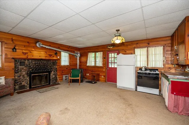 $250,000 | 8977 Austin Road, Alborn, MN 55702