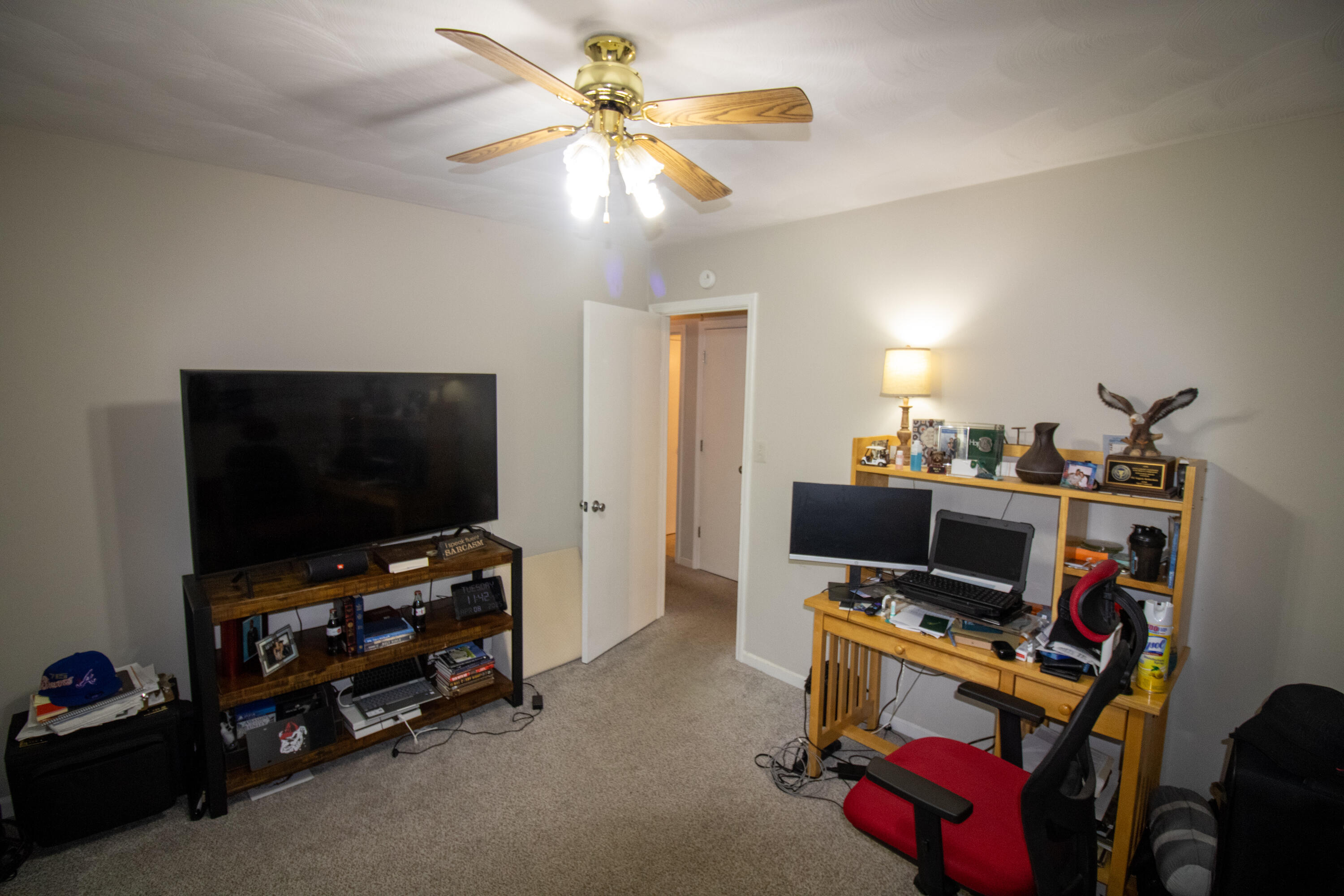 1858 Kiska Road Salem, VA 24153 - Photo 12 of 21 a room with furniture and a flat screen tv
