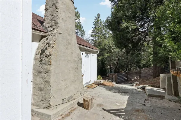 $369,888 | 532 Sunset Lane, Crestline, CA 92325